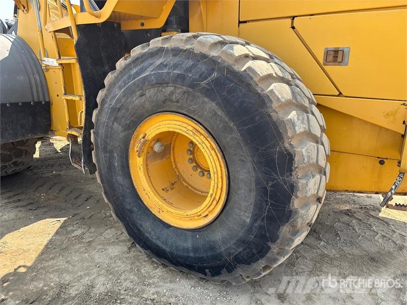 John Deere 744J Cargadoras sobre ruedas