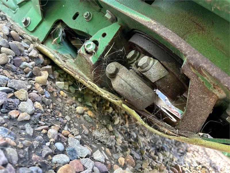 John Deere 745FD 45 ft Hydraflex Draper Combine Header Cabeçotes de colheitadeira