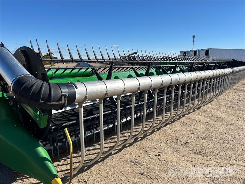 John Deere 745FD 45 ft Hydraflex Draper Combine Header Combine harvester heads