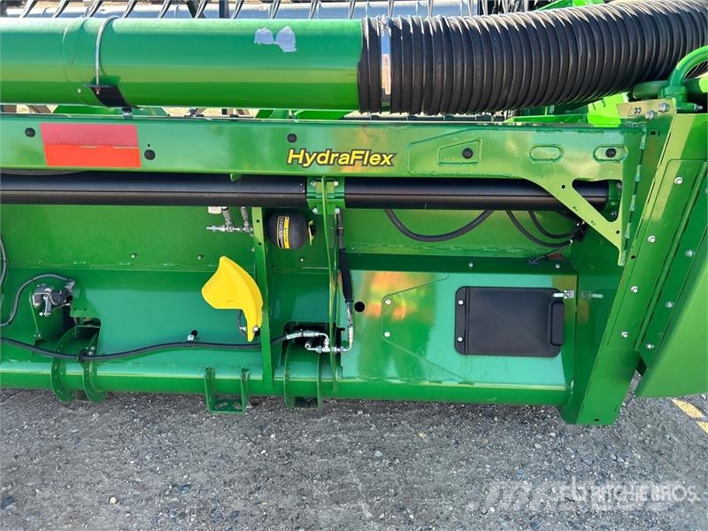 John Deere 745FD 45 ft Hydraflex Draper Combine Header Combine harvester heads