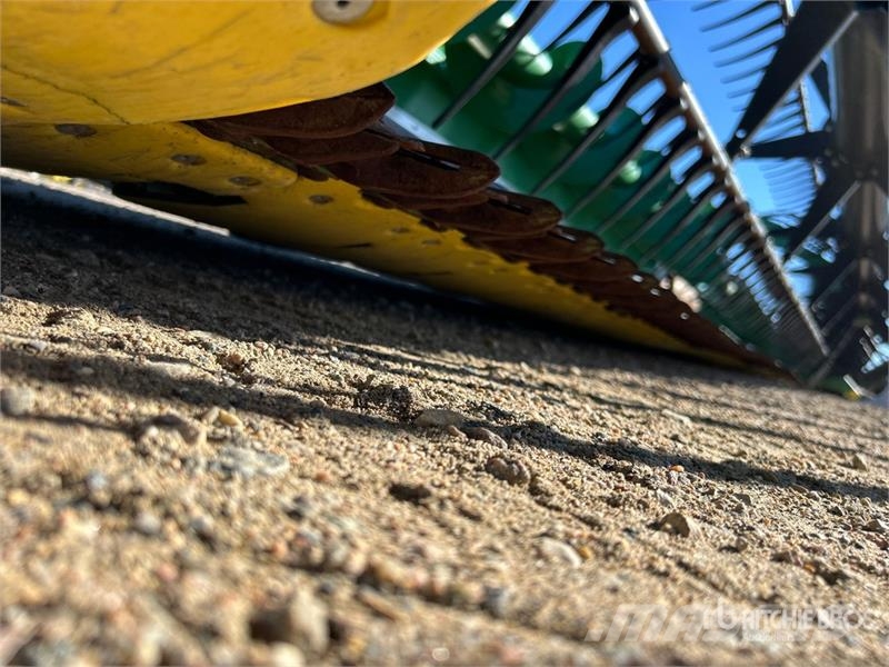 John Deere 745FD 45 ft Hydraflex Draper Combine Header Cabeçotes de colheitadeira