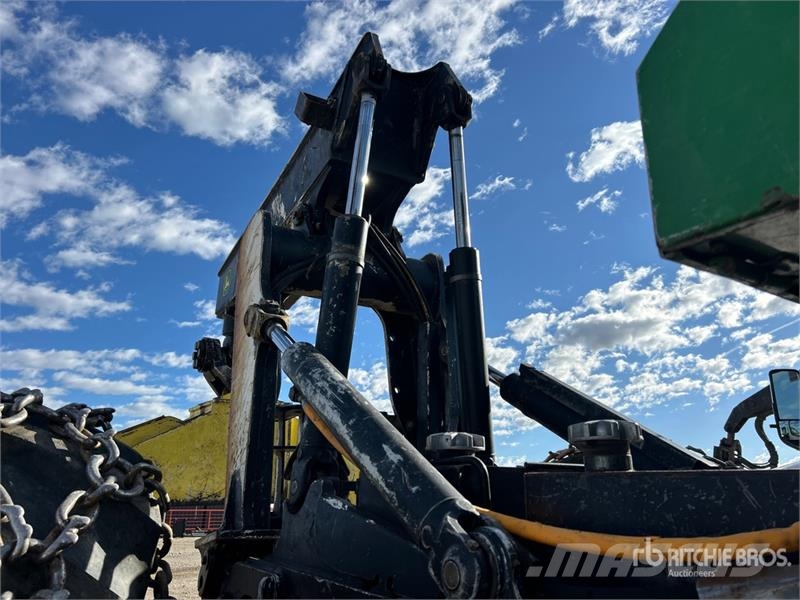 John Deere 748G3 4x4 Skidder Miško vilkikai
