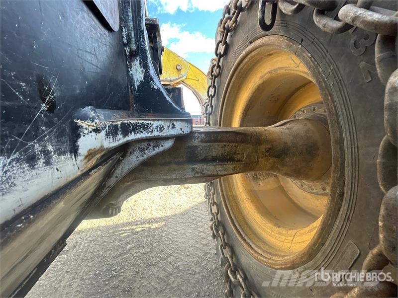 John Deere 748G3 4x4 Skidder Miško vilkikai