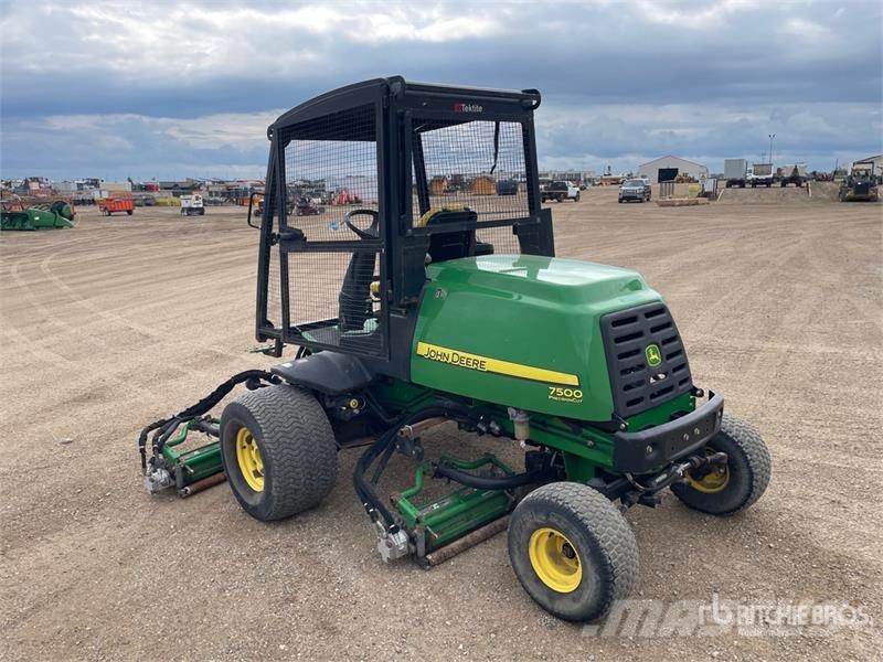 John Deere 7500 Fairway Mower Fairway mowers