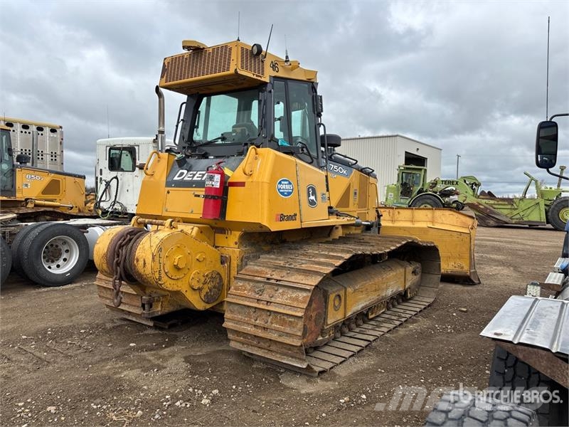 John Deere 750K LGP بلدوزرات مجنزرة