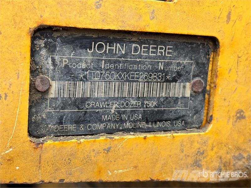 John Deere 750K LGP بلدوزرات مجنزرة
