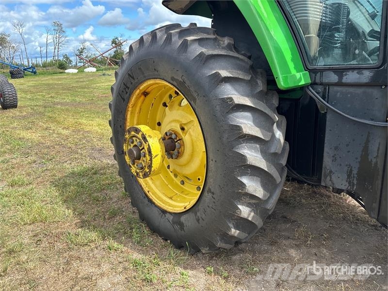 John Deere 7700 4WD Tractor Traktorok