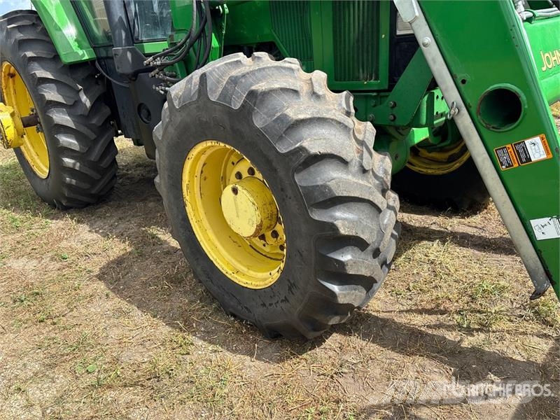 John Deere 7700 4WD Tractor Traktorok
