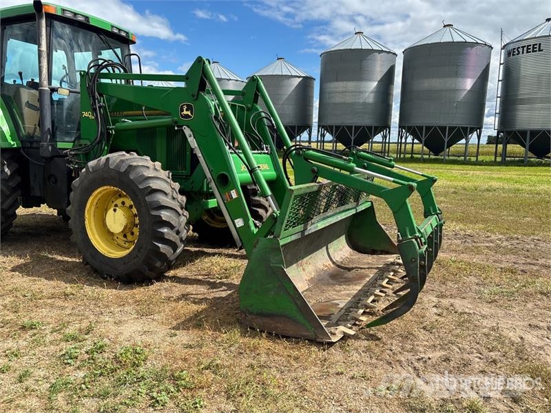 John Deere 7700 4WD Tractor Traktorok