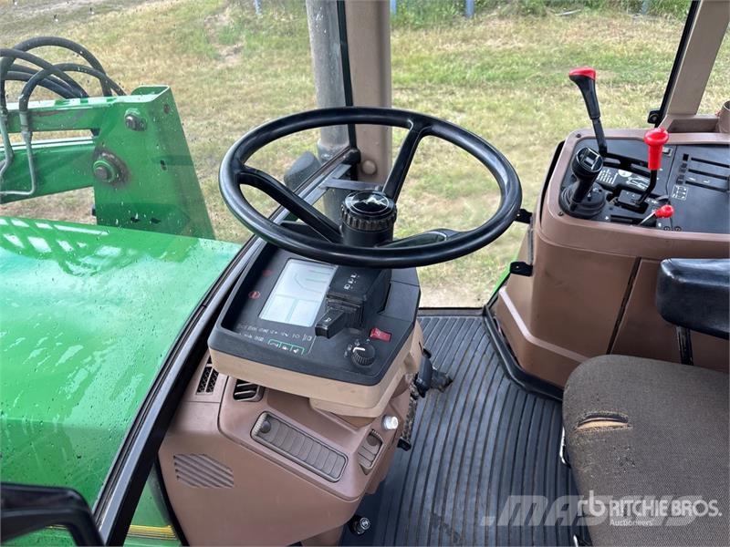 John Deere 7700 4WD Tractor Traktorok