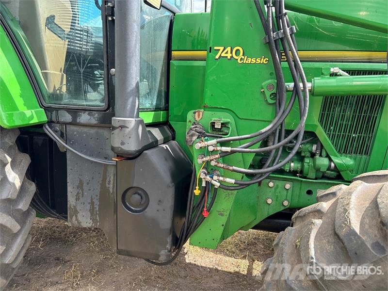 John Deere 7700 4WD Tractor Traktorok