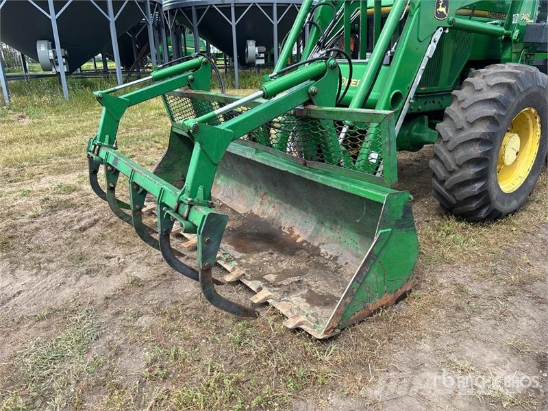 John Deere 7700 4WD Tractor Traktorok