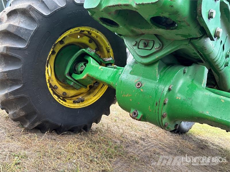 John Deere 7700 4WD Tractor Traktorok