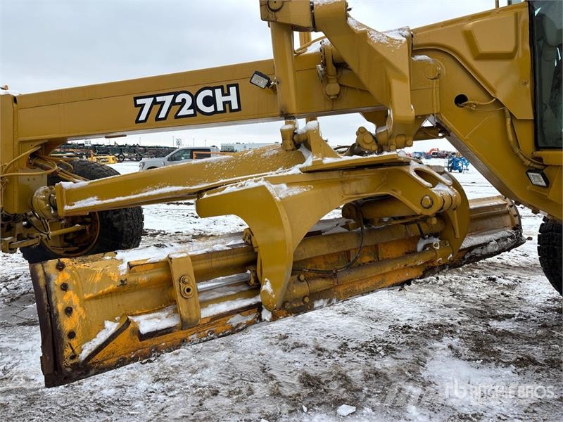 John Deere 772CH معدات تمهيد الطرق