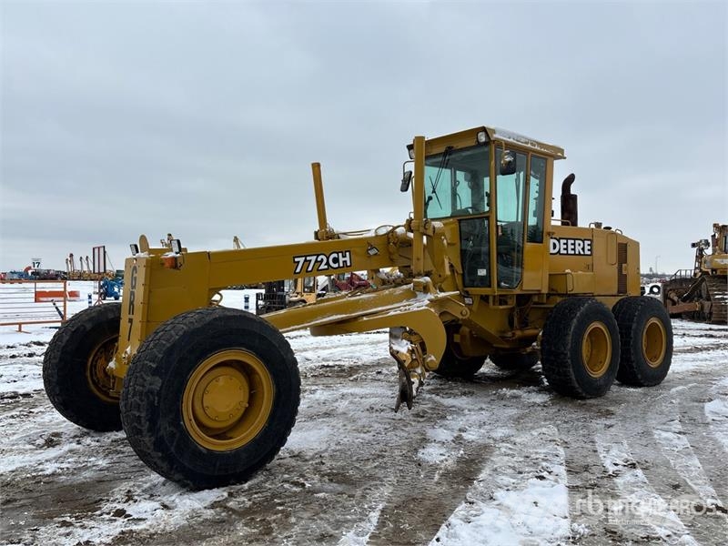 John Deere 772CH معدات تمهيد الطرق