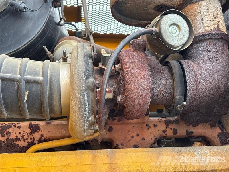 John Deere 772CH معدات تمهيد الطرق
