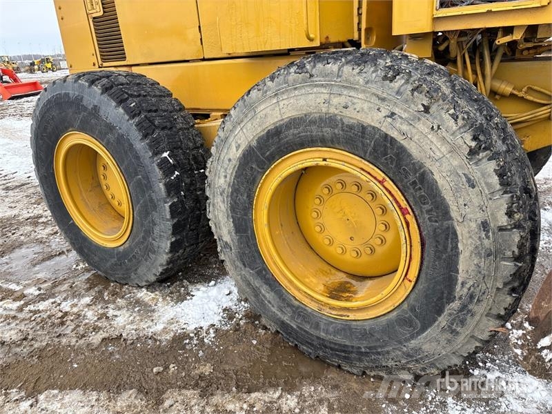 John Deere 772CH معدات تمهيد الطرق