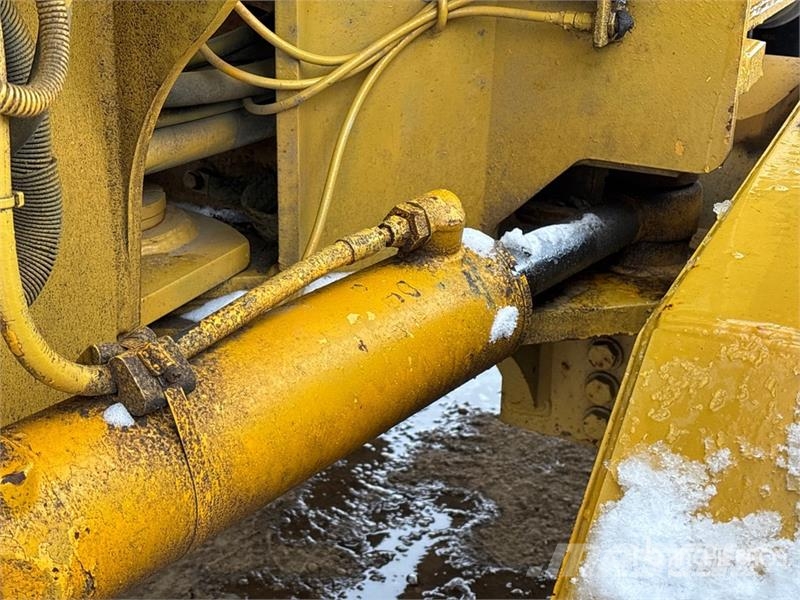 John Deere 772CH معدات تمهيد الطرق