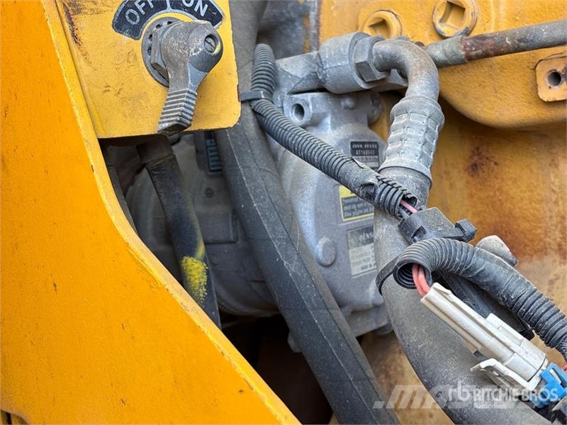 John Deere 772CH معدات تمهيد الطرق
