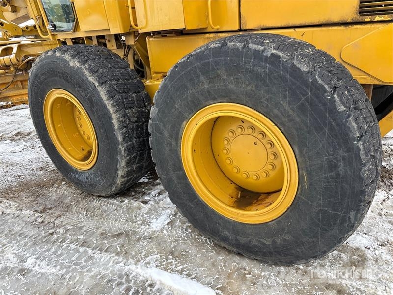John Deere 772CH معدات تمهيد الطرق