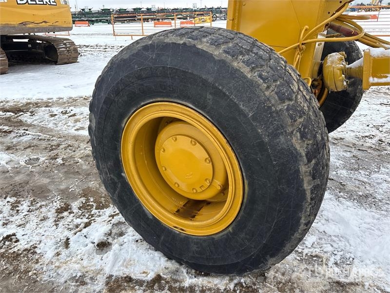 John Deere 772CH معدات تمهيد الطرق