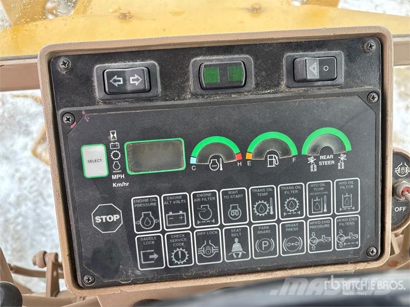 John Deere 772CH معدات تمهيد الطرق