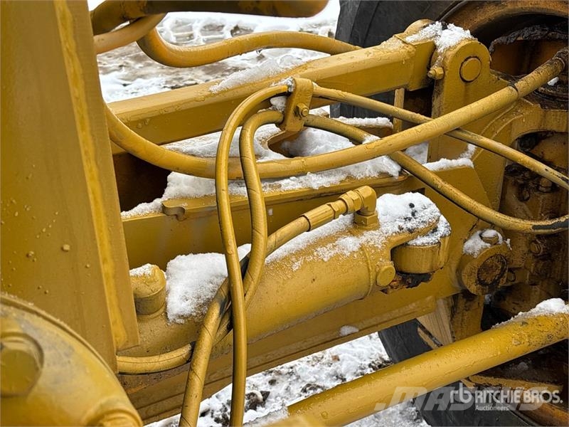 John Deere 772CH معدات تمهيد الطرق