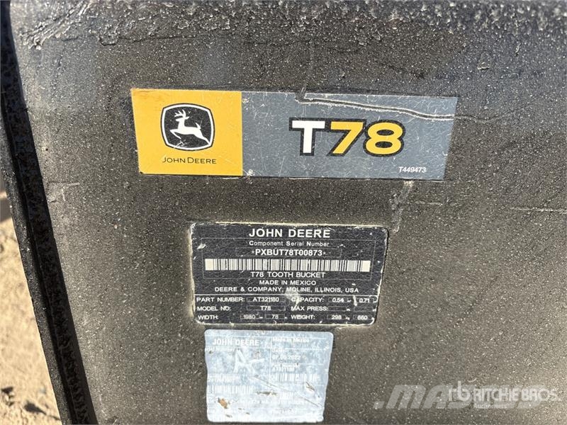 John Deere 78 in Skid Steer Bucket Kauhat
