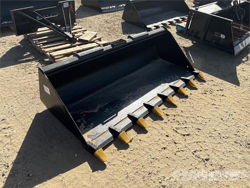 John Deere 78 in Skid Steer Bucket Kauhat