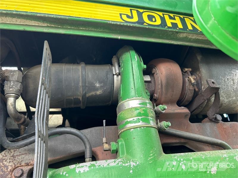 John Deere 7810 Traktori