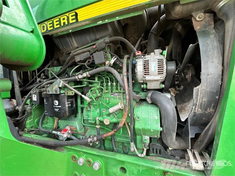 John Deere 7810 Traktori
