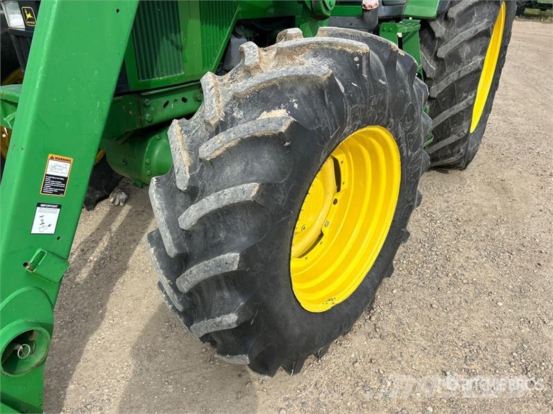 John Deere 7810 Traktori