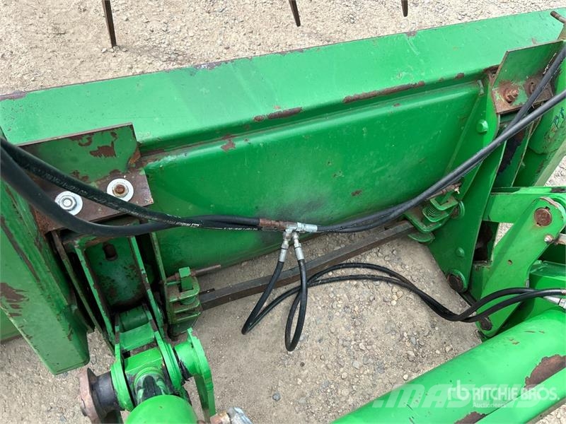 John Deere 7810 Traktori
