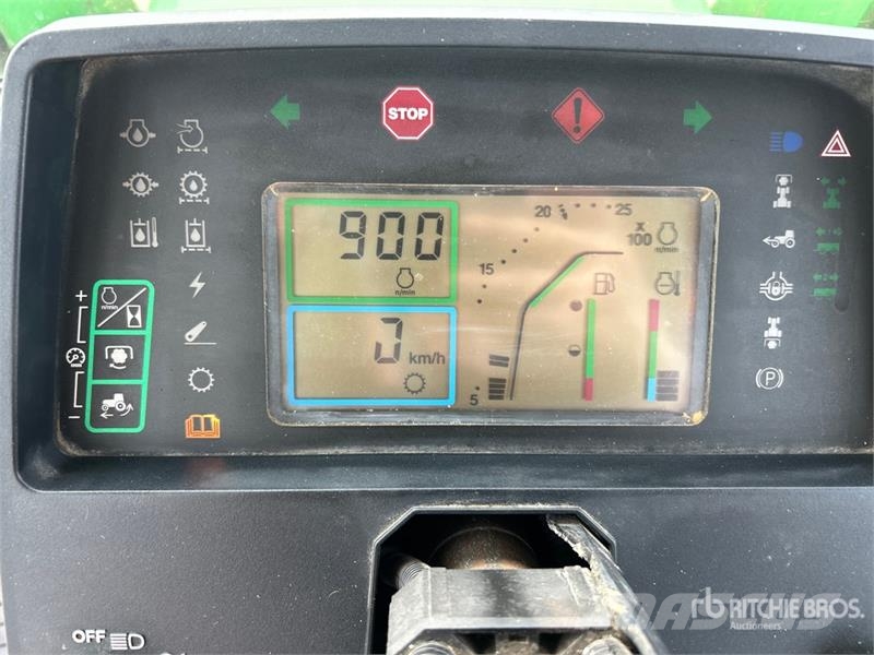 John Deere 7810 Traktori