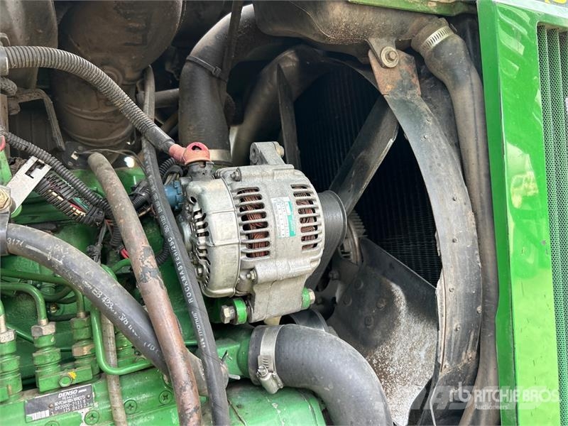 John Deere 7810 Traktori