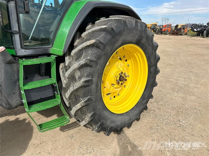 John Deere 7810 Traktori
