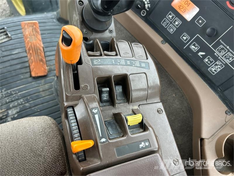 John Deere 7830 4WD Tractor Traktorit