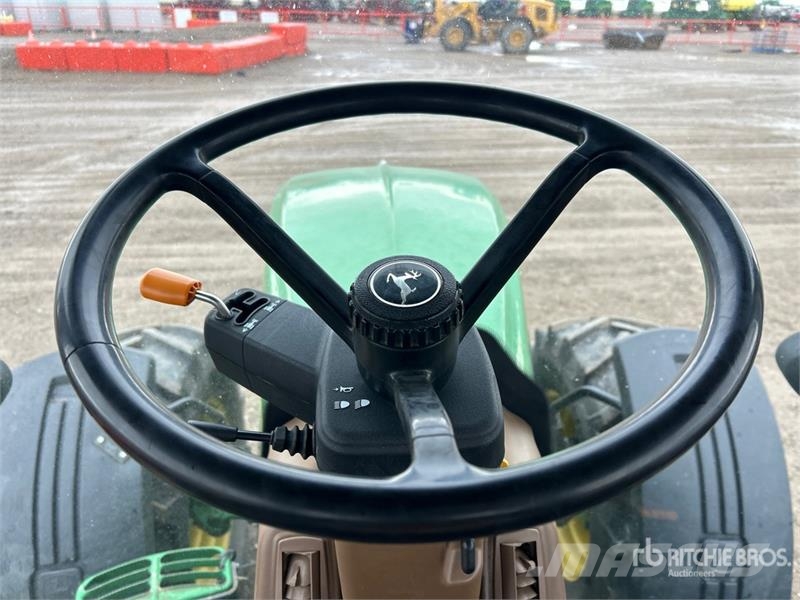 John Deere 7830 4WD Tractor Traktorit