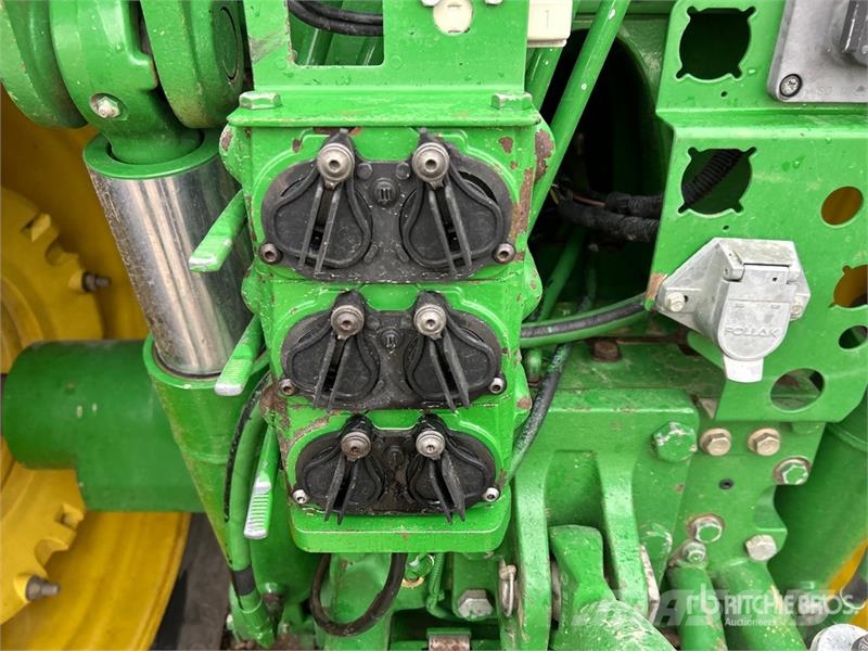 John Deere 7830 4WD Tractor Traktorit