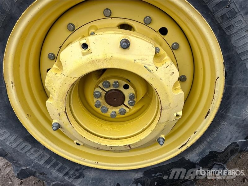 John Deere 7830 4WD Tractor Traktorit