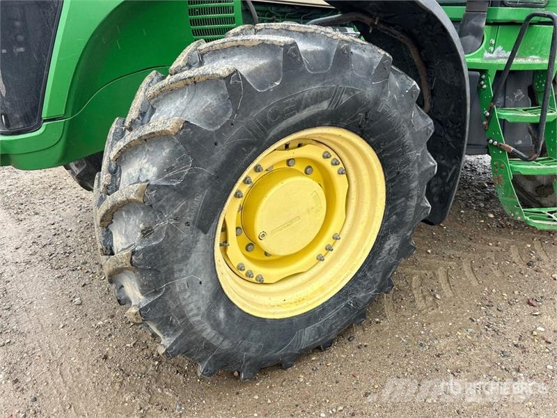 John Deere 7830 4WD Tractor Traktorit