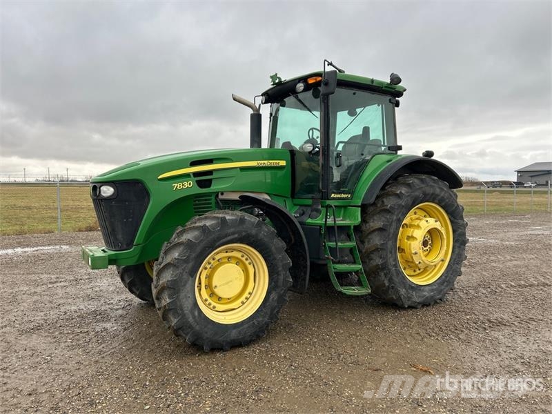 John Deere 7830 4WD Tractor Traktorit