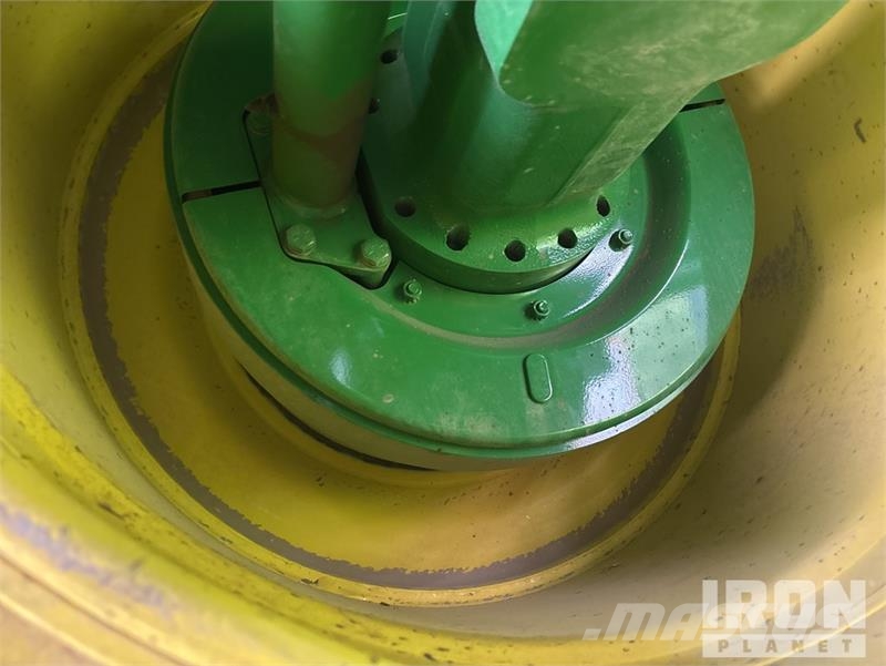 John Deere 800R 70 ft Air Boom 4x2 Floater Self-Propelled Fer Spargiminerale