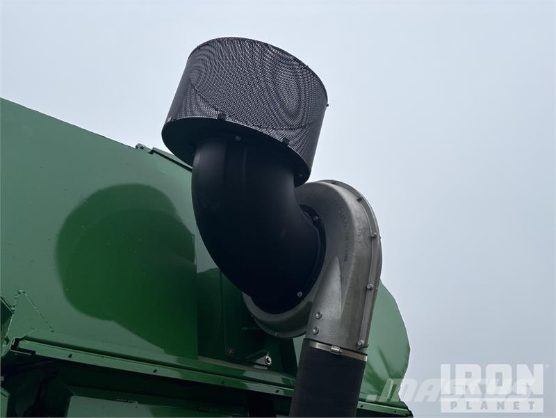 John Deere 800R 70 ft Air Boom 4x2 Floater Self-Propelled Fer Spargiminerale