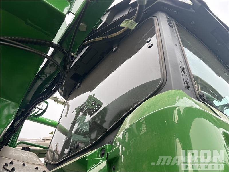 John Deere 800R 70 ft Air Boom 4x2 Floater Self-Propelled Fer Spargiminerale