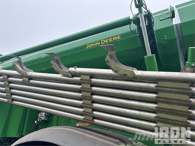 John Deere 800R 70 ft Air Boom 4x2 Floater Self-Propelled Fer Spargiminerale