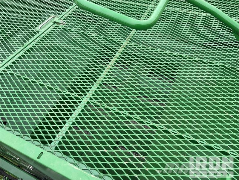 John Deere 800R 70 ft Air Boom 4x2 Floater Self-Propelled Fer Spargiminerale