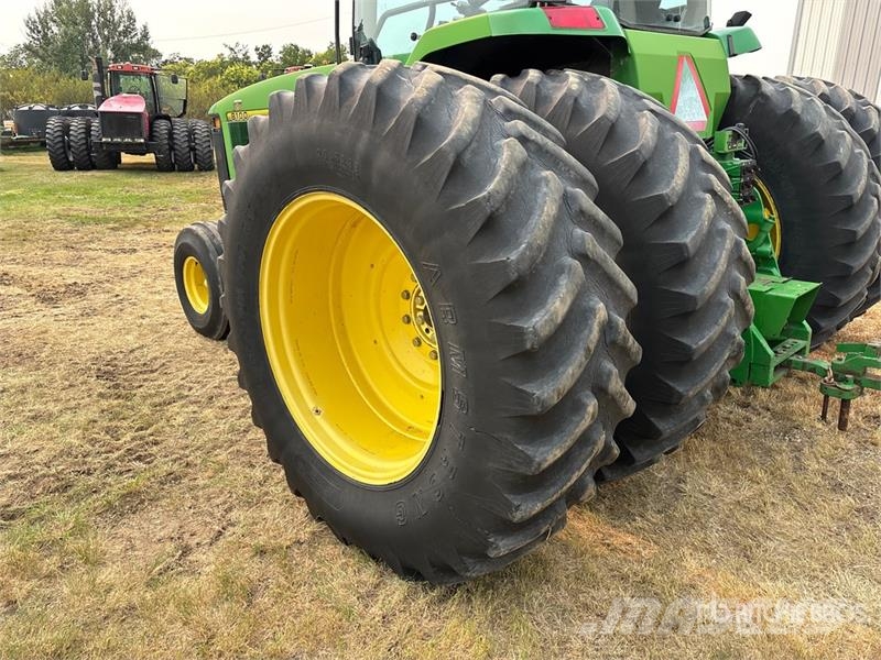 John Deere 8100 2WD Tractor Трактори