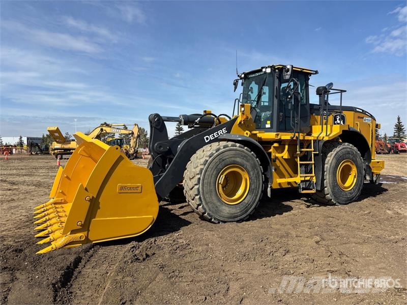 Buy used John Deere 824P wheel loaders on auction - Mascus UK