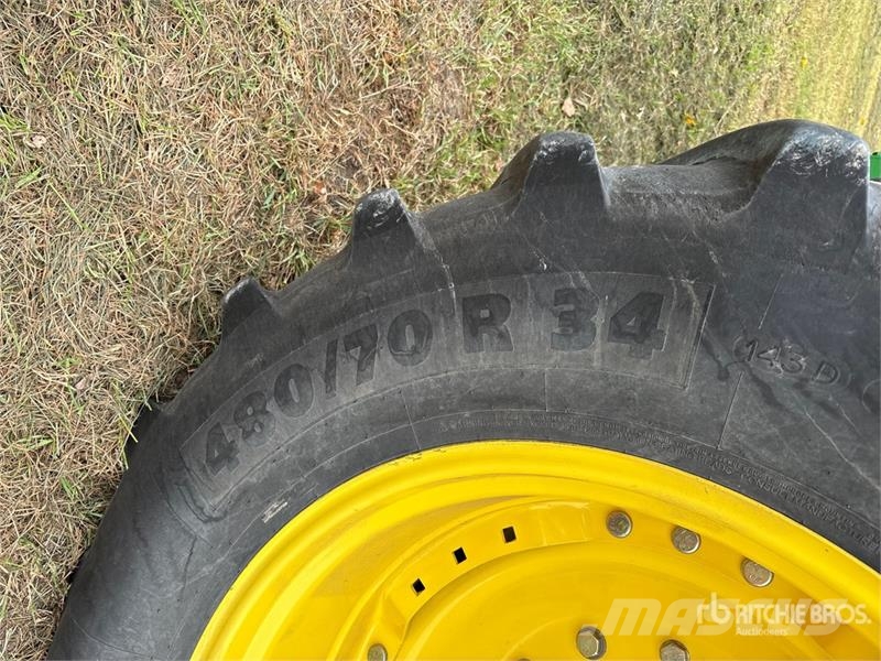 John Deere 8295R 4WD Tractor Трактори
